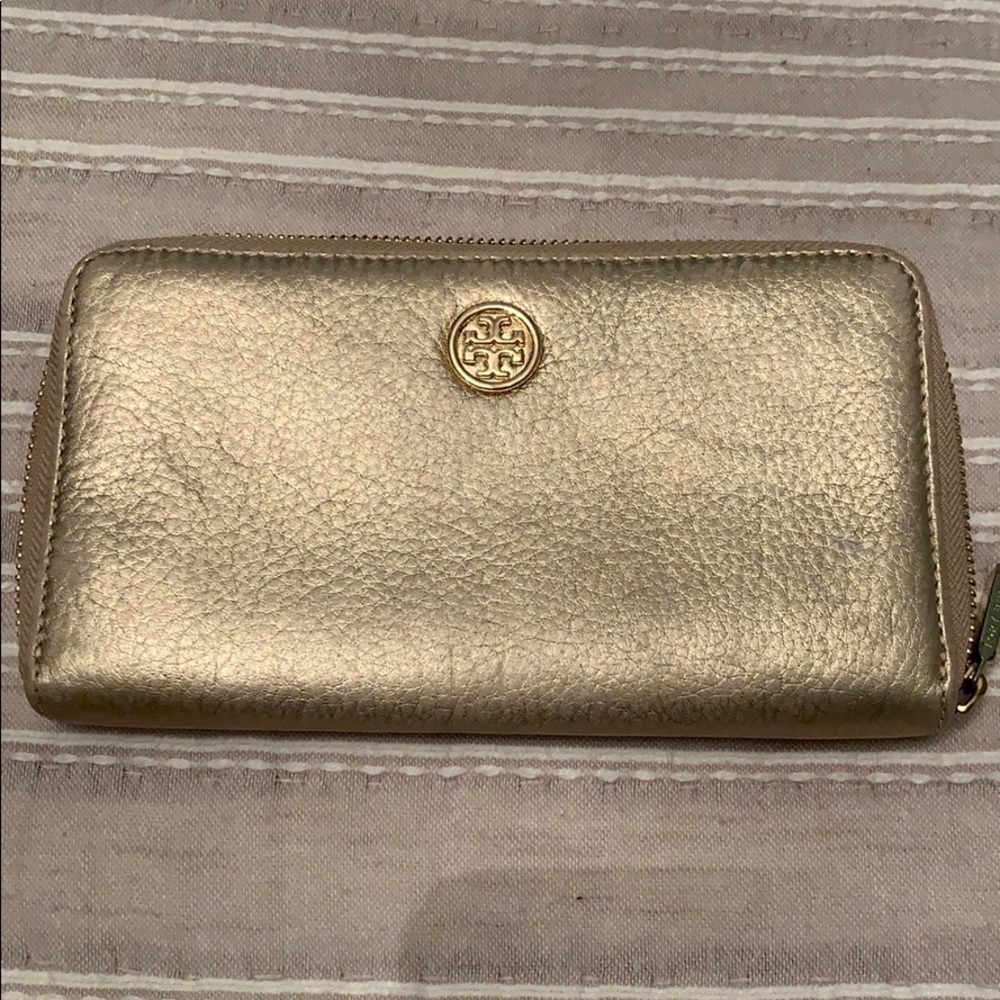 Soft Gold Tory Burch Zipper Wallet